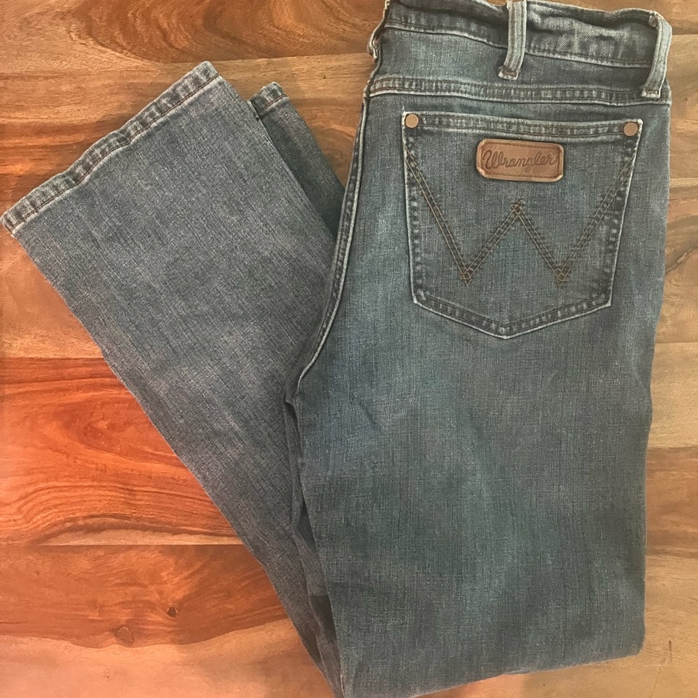Wrangler Retro Slim Blue Jeans